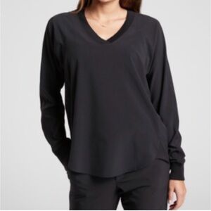 NWOT Athleta Zephyr V Neck Top in Black Size Medium